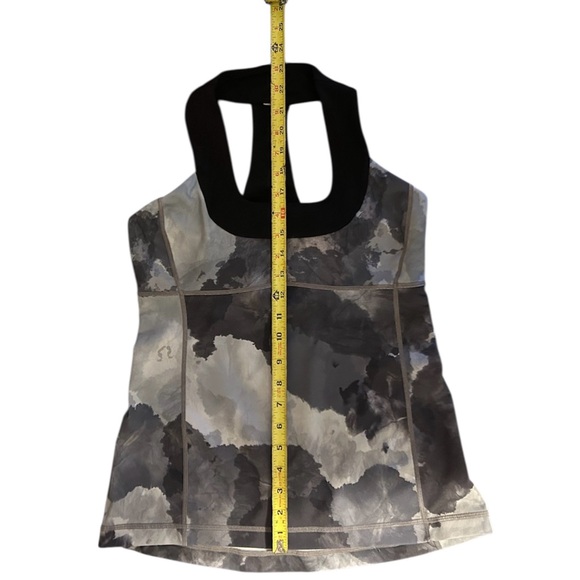 Lululemon Cloud Print Racerback Tank Women’s Size 6 Balletcore - Picture 8 of 9